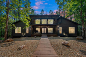 Luxe Broken Bow Vacation Rental Hot Tub and Pets OK